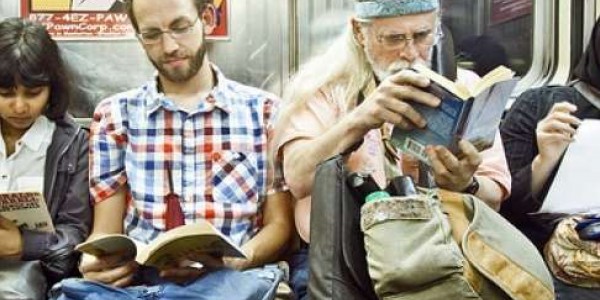 8 افكار تستغل بيهم وقت المواصلات 8 افكار تستغل بيهم وقت المواصلات